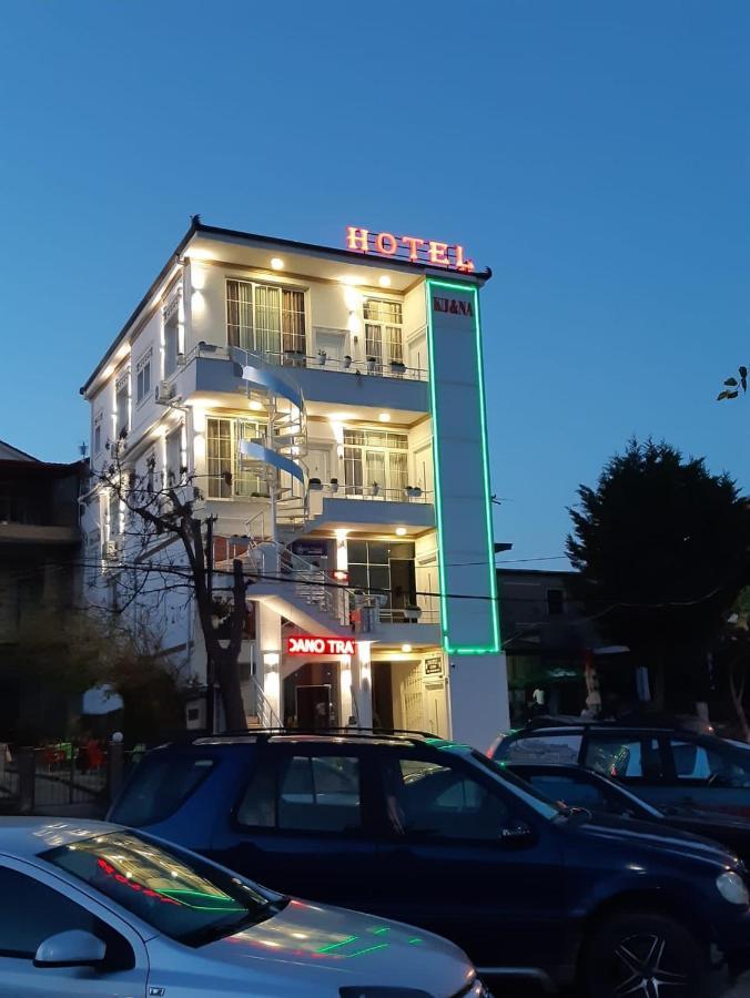 Hotel Ku&na *